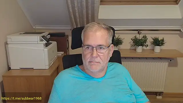 Show modela subbear1968 na web-kameri