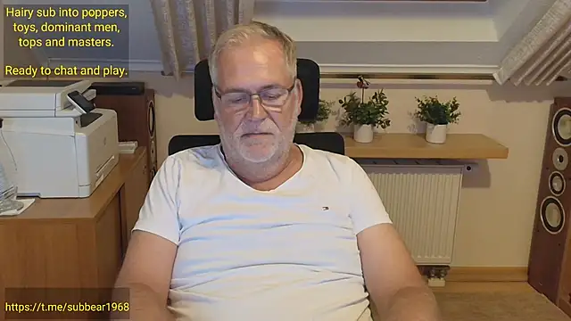 subbear1968 Show Webcam