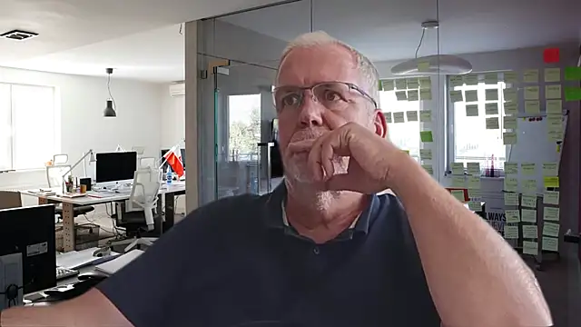 Chat +18 de subbear1968 ao vivo