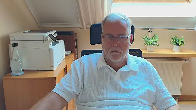 subbear1968n Webbikameraesitys