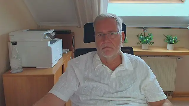 subbear1968n Webbikameraesitys
