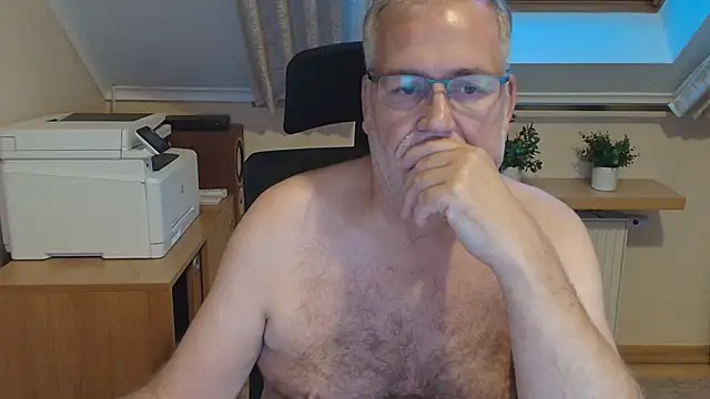 subbear1968 Adlı Modelin Web Kamerası Şovu