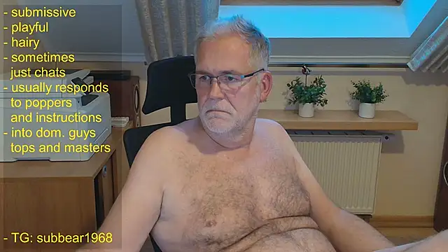 subbear1968 Show in webcam