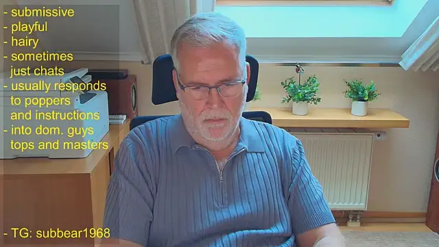 subbear1968 Show in webcam
