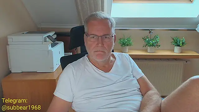 Show modela subbear1968 na web-kameri