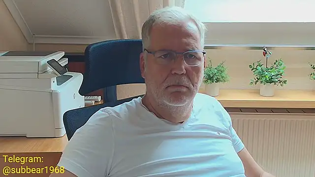 subbear1968 Pertunjukan Webcam