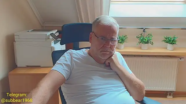 subbear1968 Webcam Show