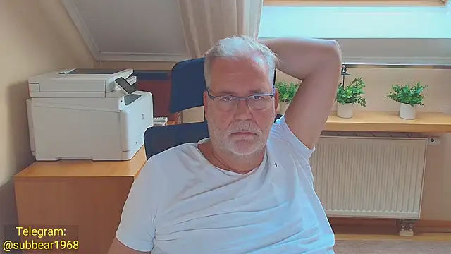 Show modela subbear1968 na web-kameri