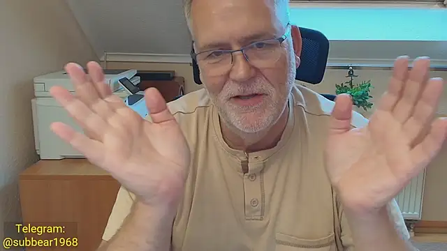 הופעת וובקאם של subbear1968