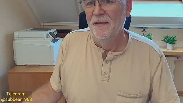 subbear1968 Pertunjukan Webcam