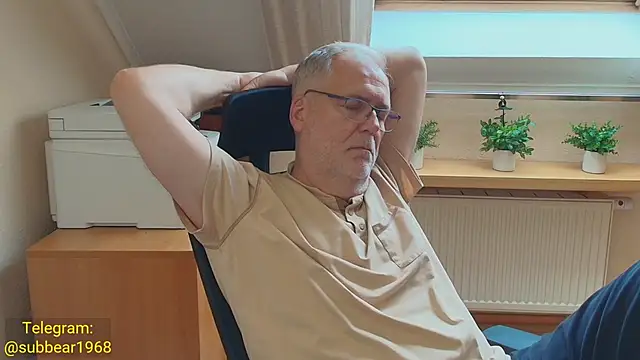 Pokazy przed kamerką – subbear1968