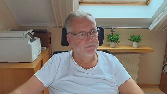 subbear1968 Adlı Modelin Web Kamerası Şovu