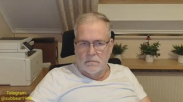 subbear1968's Webcam Show