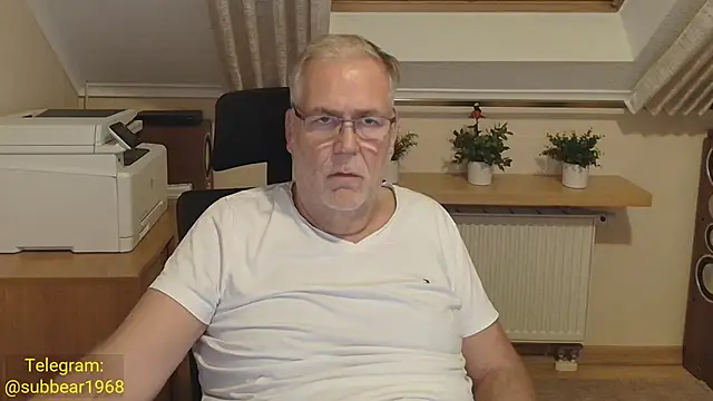 subbear1968 Show Webcam