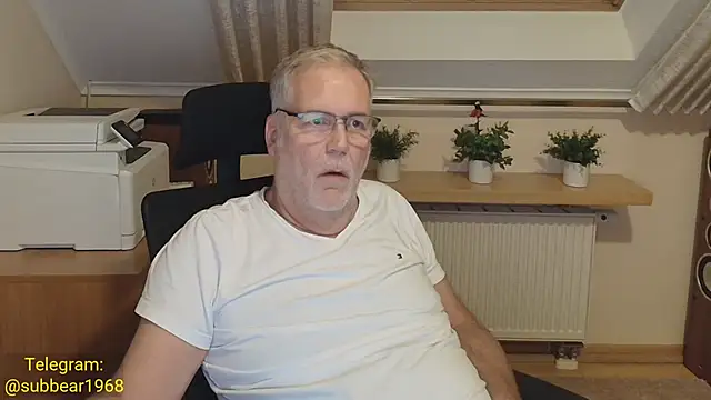 Show modela subbear1968 na web-kameri