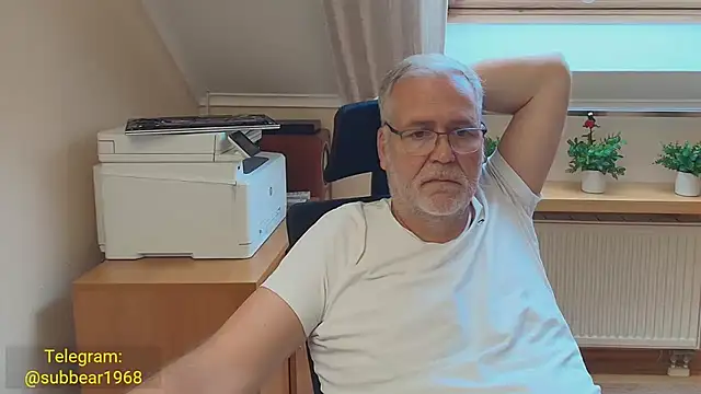 subbear1968's Webcam Show