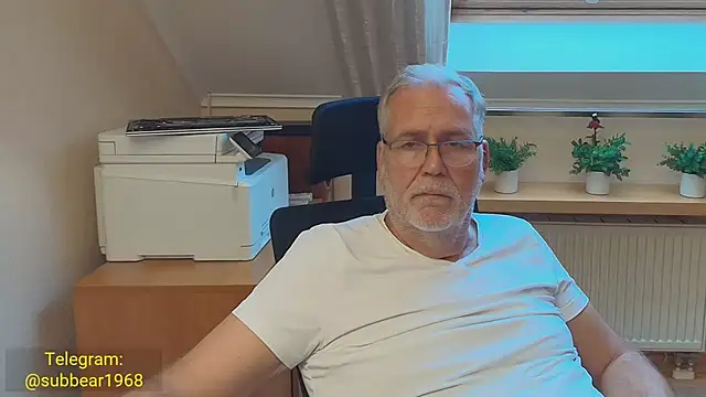 subbear1968 Show Webcam