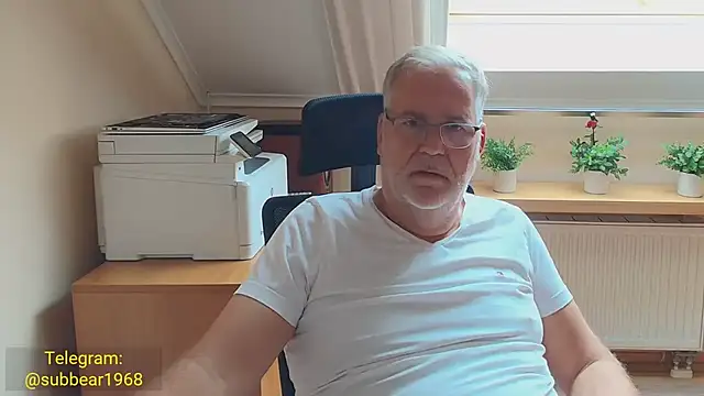 subbear1968n Webbikameraesitys