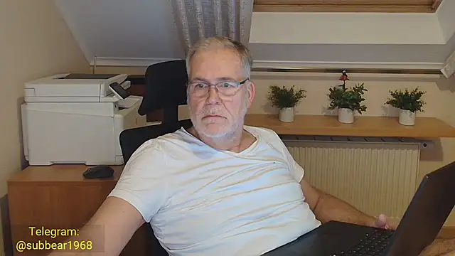subbear1968 Webcam Show