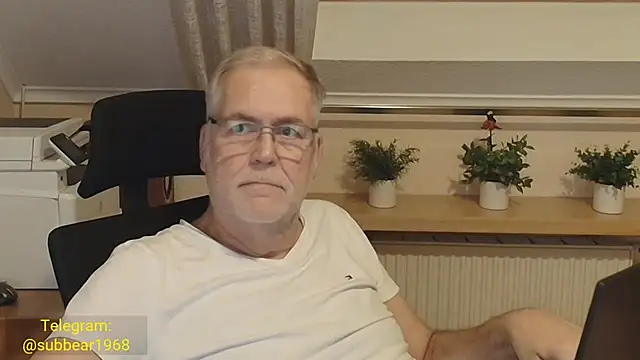 subbear1968 Webcam Show