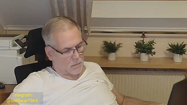 Pokazy przed kamerką – subbear1968