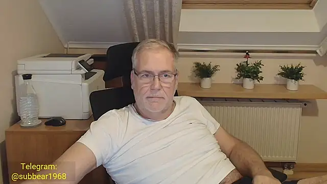 subbear1968 Pertunjukan Webcam