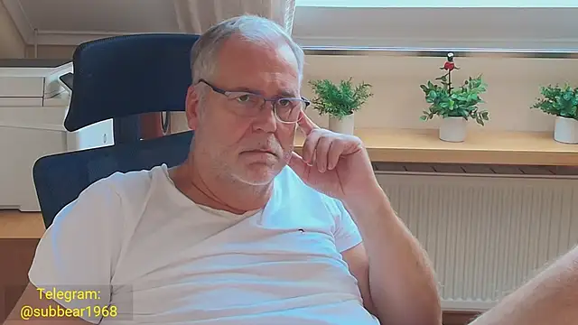 subbear1968 Adlı Modelin Web Kamerası Şovu
