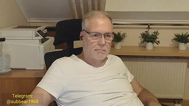 subbear1968 Pertunjukan Webcam