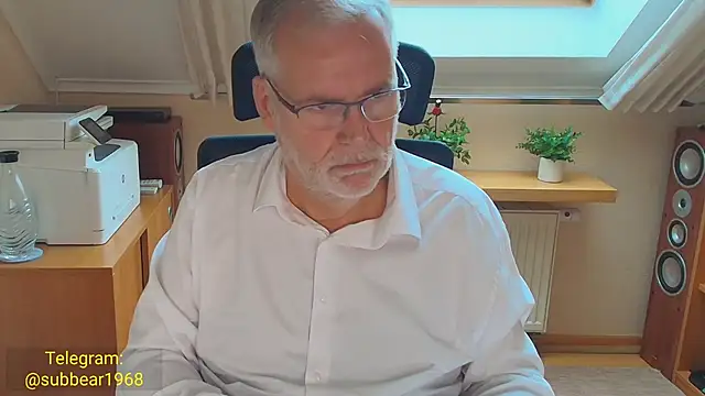 subbear1968 Pertunjukan Webcam