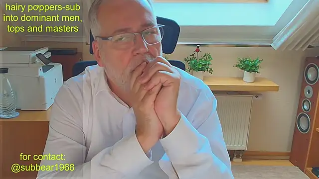 subbear1968 Show in webcam