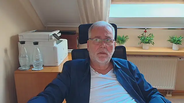 subbear1968n Webbikameraesitys