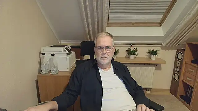 Show modela subbear1968 na web-kameri