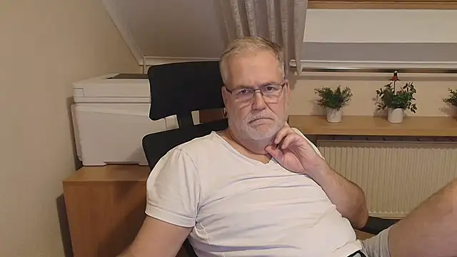 subbear1968 Шоу с уебкамера