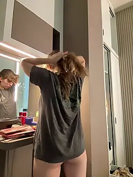 Czat XXX na żywo – Sarahhh_xxx