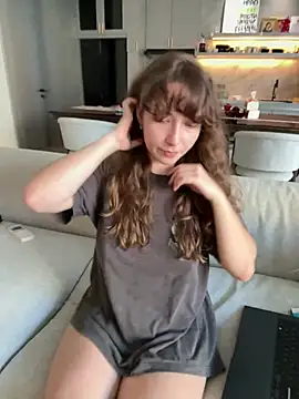 Sarahhh_xxx Webcamshow