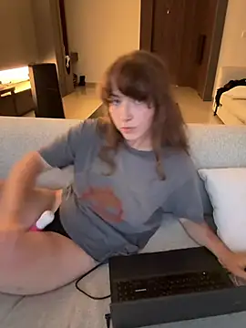 XXX chat uživo modela Sarahhh_xxx