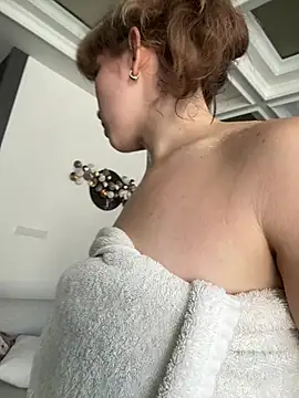 Czat XXX na żywo – Sarahhh_xxx