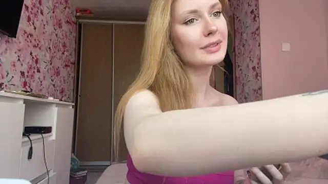 Živá chatovací místnost DaisyNoir_