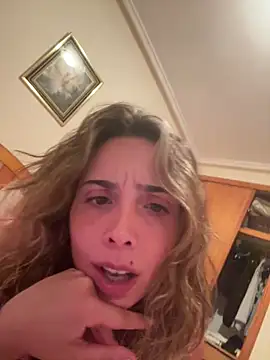 הופעת וובקאם של space_couple