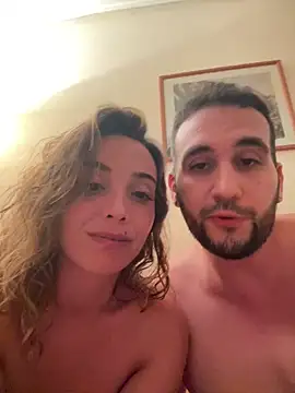 space_couple Show in webcam