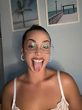 space_couple Webcam show