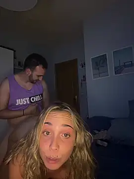 space_couple's Webcam Show