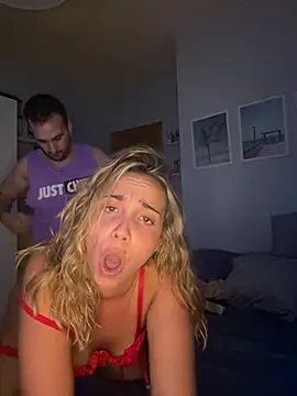 space_couple Show Webcam