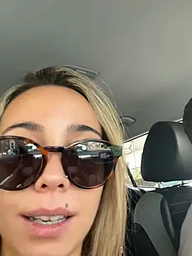 space_couple Webcamshow