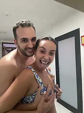 space_couple Webcam show