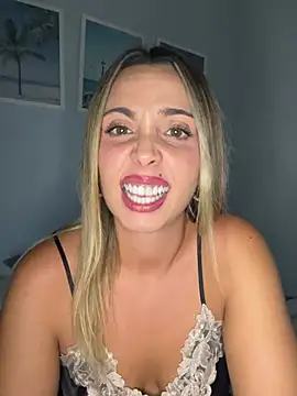 space_couple's Live XXX Chat