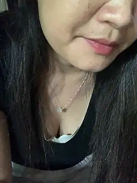 צ'אט XXX בשידור חי של dgggg12345