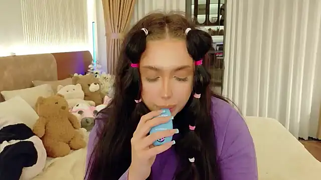 צ'אט XXX בשי דור חי של UR_MADDY_ONLINE