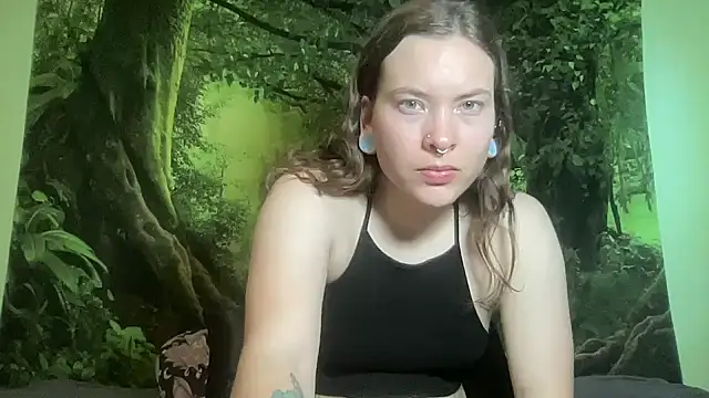 Pokazy przed kamerką – mo0ngoddess