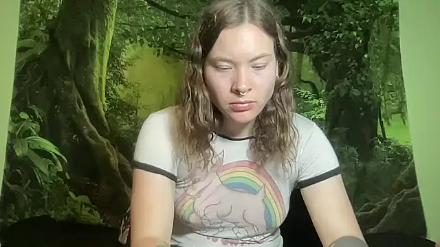 Wood_Elf Show in webcam